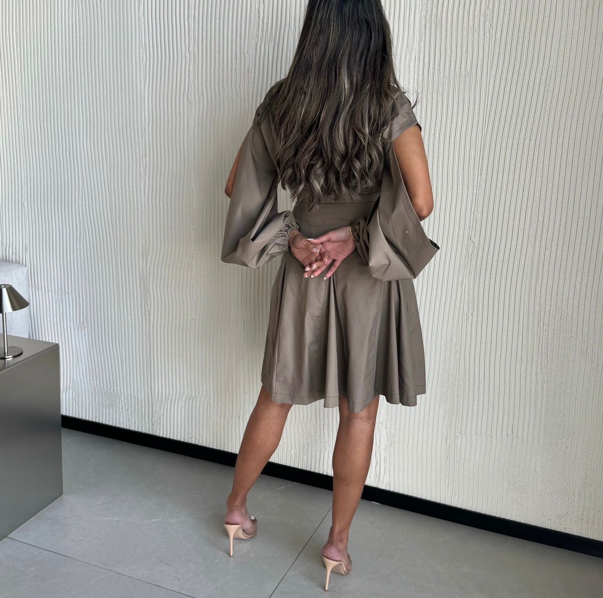 بدلة لونا زيتي