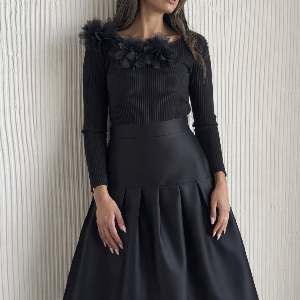 بدلة فلورال اسود